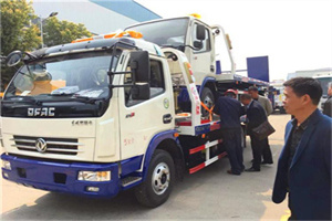 郑州汽车道路救援拖车价格